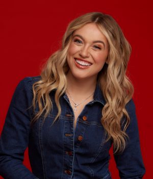 Isabel Brown Headshot